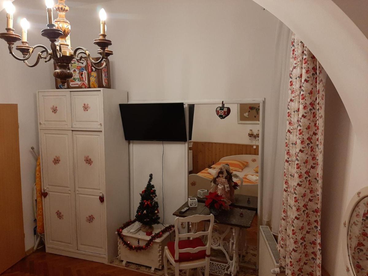 Ducville 1 Braşov Exterior foto
